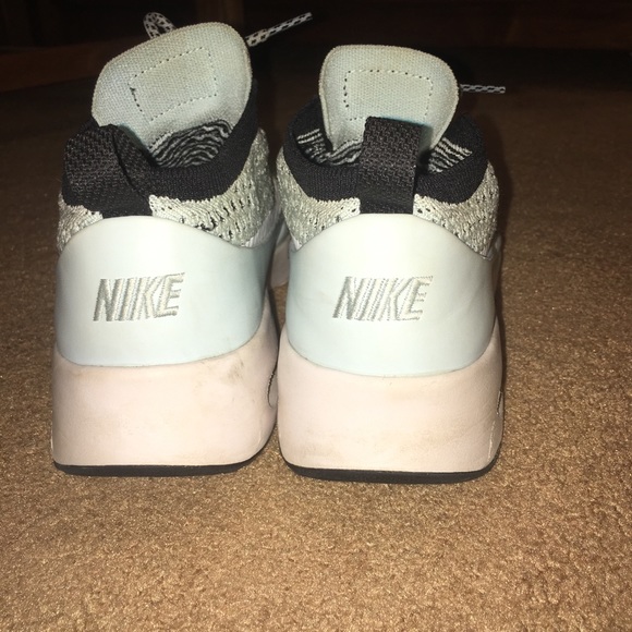 Nike airmax Thea ultra flyknit shoes - Picture 3 of 4
